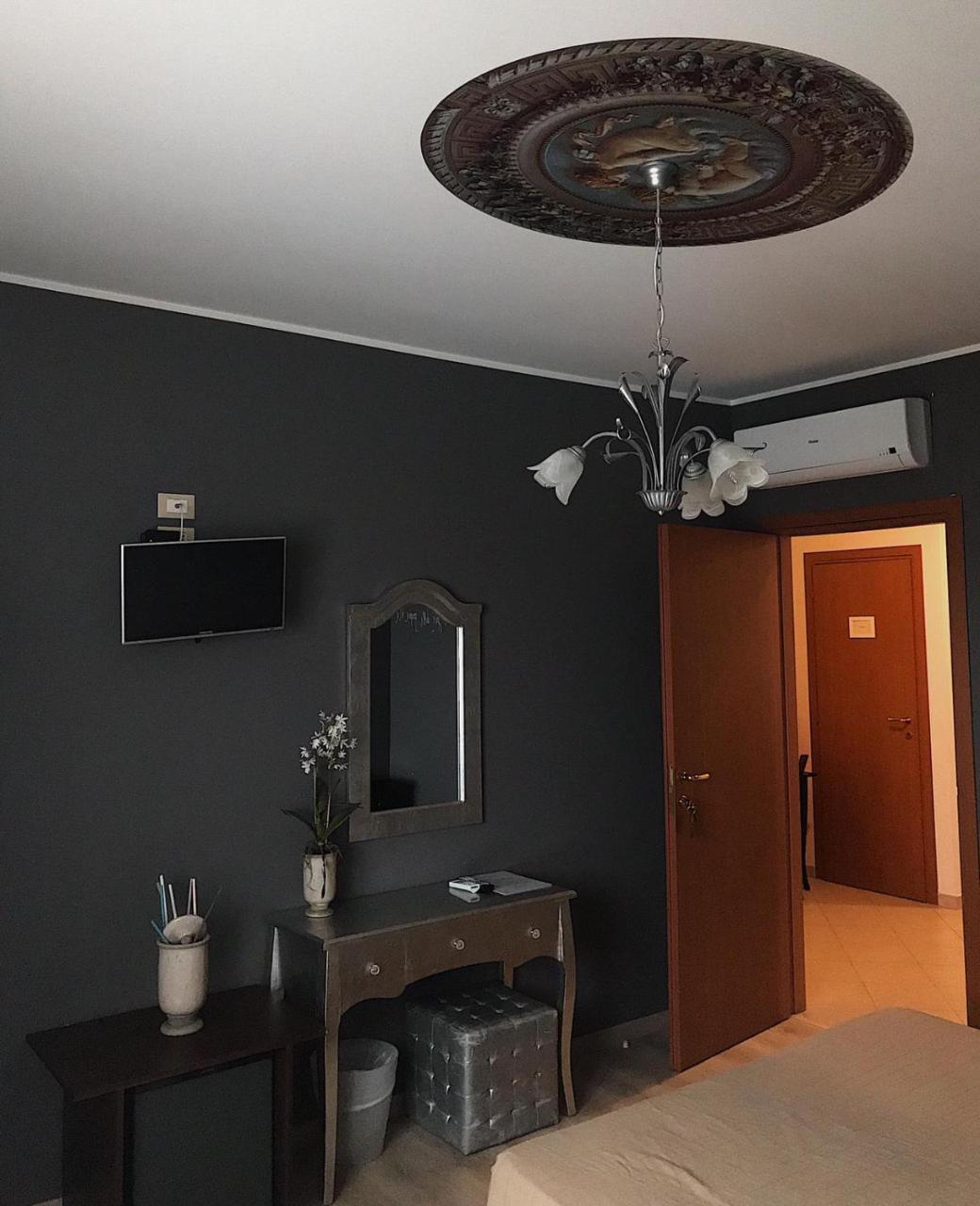 Hotel Opera' Moscufo ภายนอก รูปภาพ
